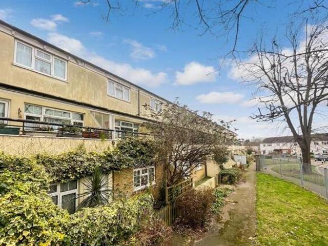 House for sale in Surrey, England