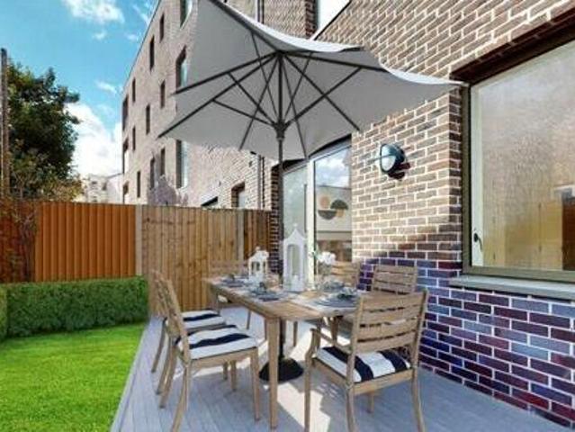 House for sale in Surrey, England