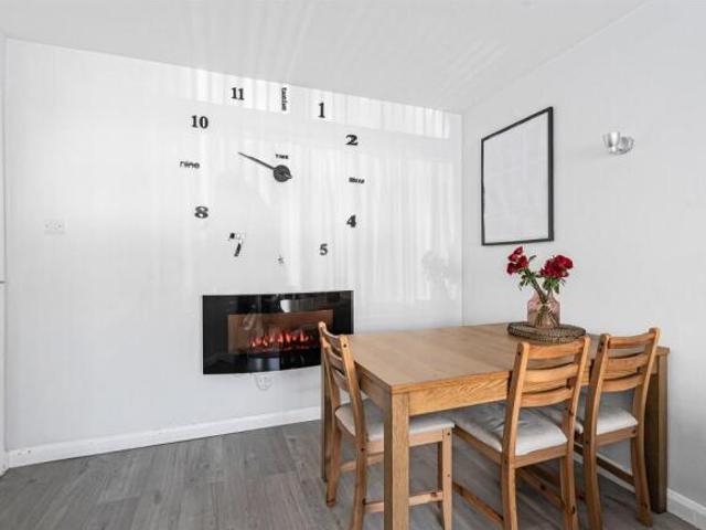 Maisonette for sale in Hounslow, Greater London