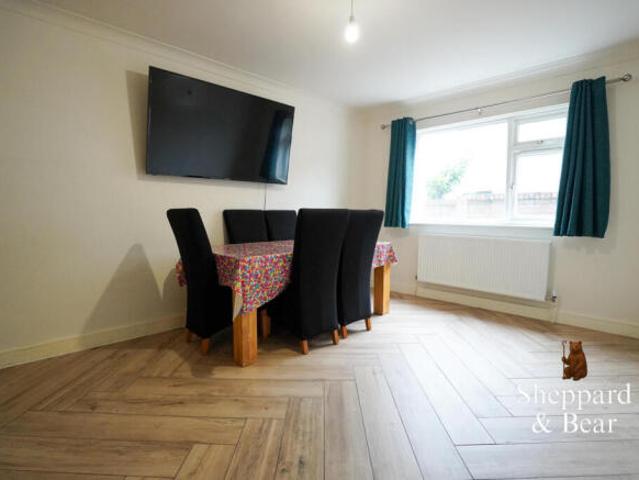 Maisonette for sale in Penylan, Cardiff