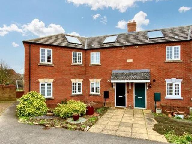 House for sale in Northamptonshire