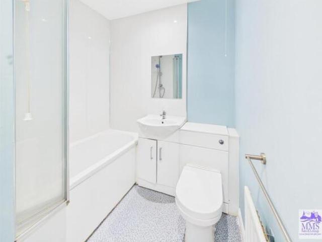 Maisonette for sale in Strood, Medway