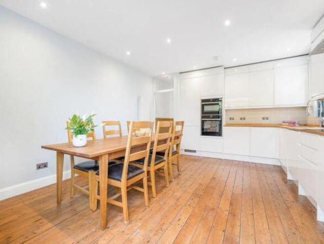 Maisonette for sale