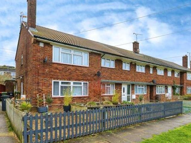 House for sale in Downside, Dunstable