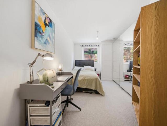 Maisonette for sale in Cat Hill