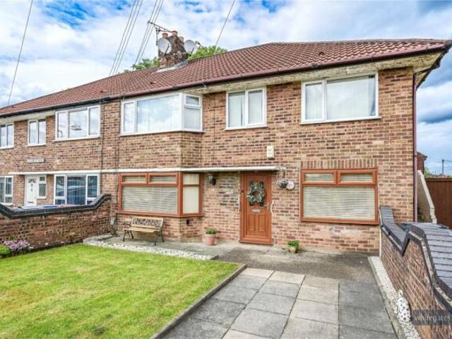 Maisonette for sale in Calderstones