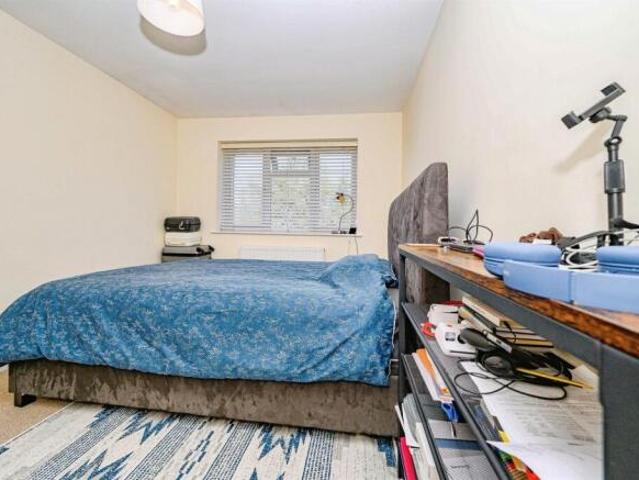 Maisonette for sale in Kingswood, North Watford