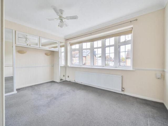 Maisonette for sale in Orpington, Greater London