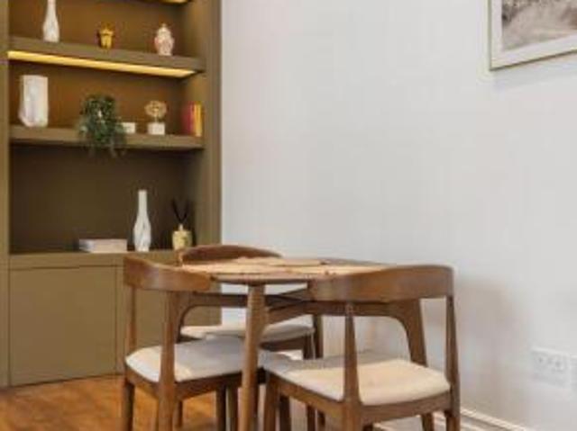 Maisonette for sale in Cat Hill