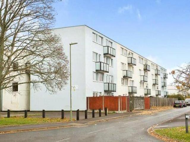 House for sale in Rowner, Middlecroft