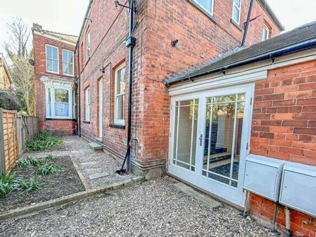 House for sale in Grimsby, North East Lincolnshire
