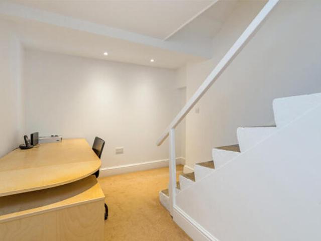 Maisonette for sale in Grosvenor, Bath