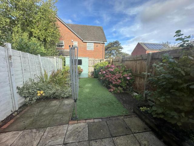 Townhouse for sale in Dutton, Cheshire