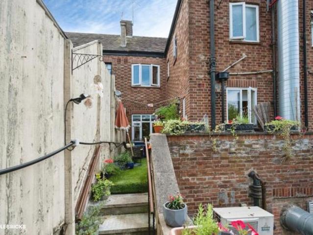 Maisonette for sale in Bromsgrove, Worcestershire