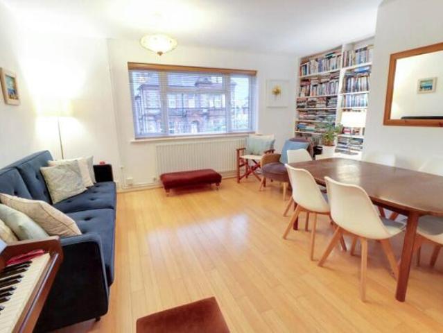 Maisonette for sale in Newtown, Reading