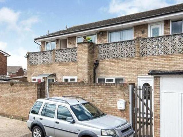 House for sale in London Borough of Hounslow, Feltham