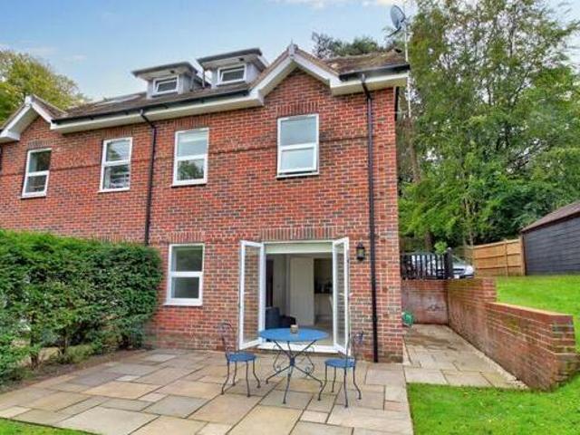 House for sale in Fole, Surrey