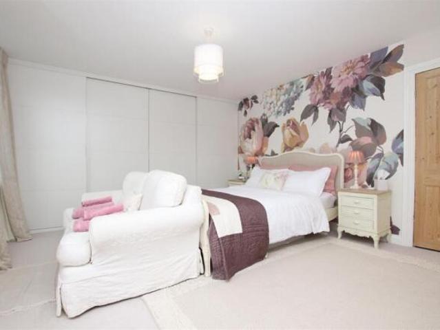Maisonette for sale in Watergate, Devon