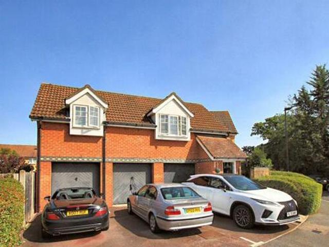 House for sale in Greater London