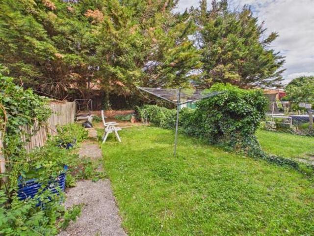 Maisonette for sale in Dee Park, Reading