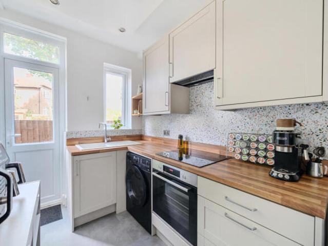 Maisonette for sale in Sydenham, Greater London