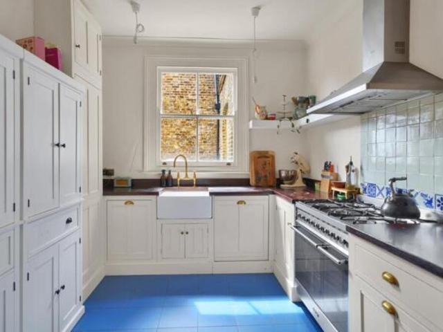 Maisonette for sale in Sydenham, Greater London