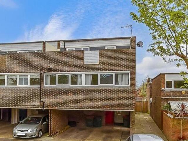 House for sale in Surrey