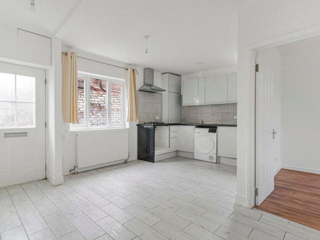 Property for sale in Cat Hill