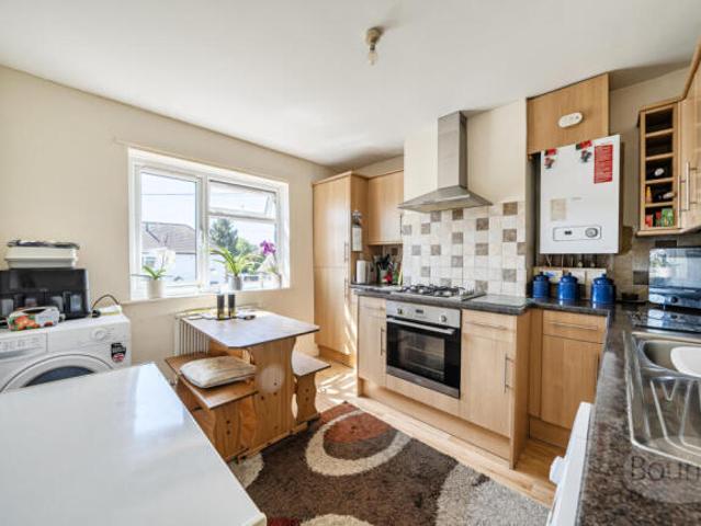 Maisonette for sale in Westborough