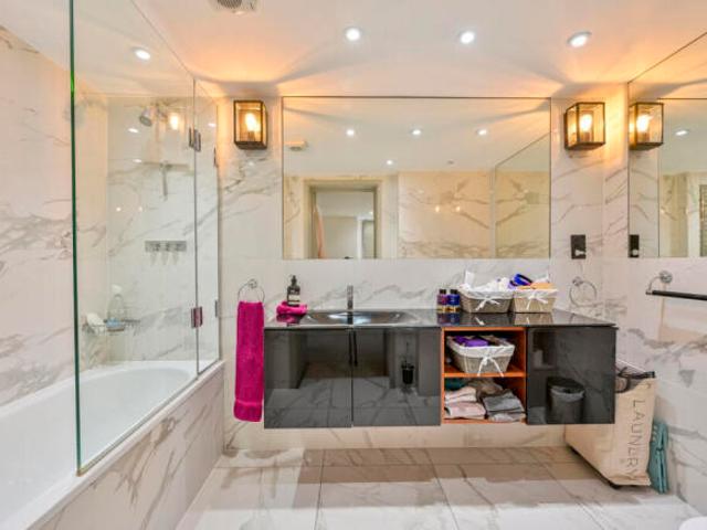 Maisonette for sale in London Borough of Merton, Greater London
