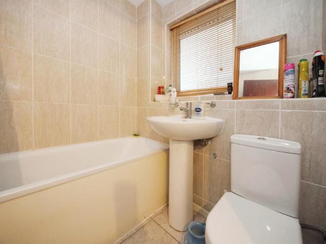 Duplex for sale in Luton