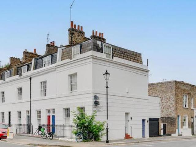 House for sale in Lyons, Greater London