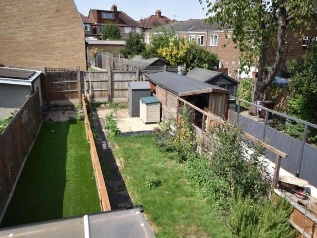 Maisonette for sale in Isleworth, Greater London