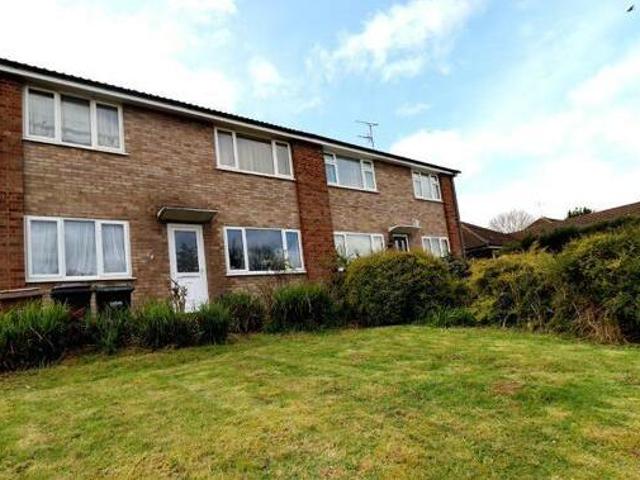 House for sale in Luton