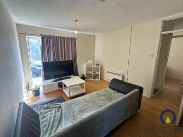 Maisonette for sale in Elmdon Heath, Solihull