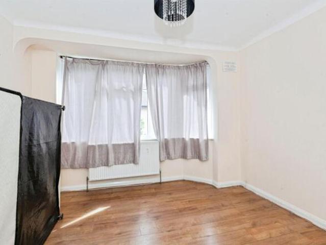 Maisonette for sale in Slough