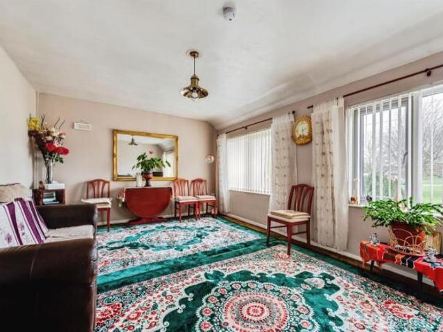 Maisonette for sale in Woodhall Park, Rodbourne