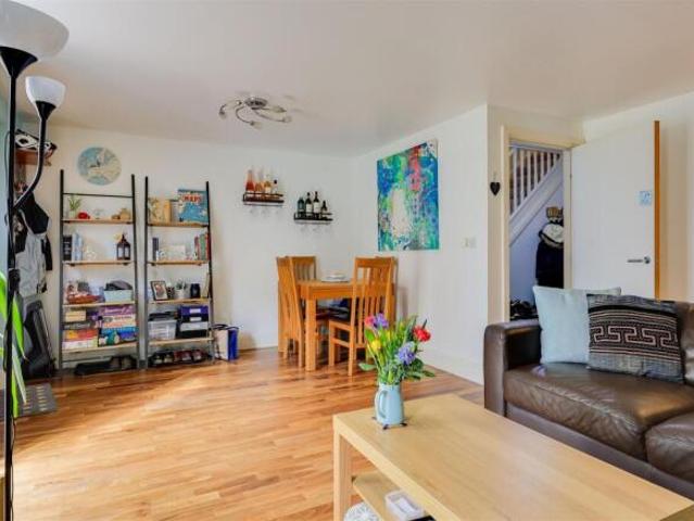Maisonette for sale in Chesterton, Arbury