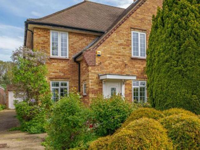 House for sale in Pinner, Greater London