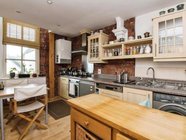 Maisonette for sale in Watergate, Devon
