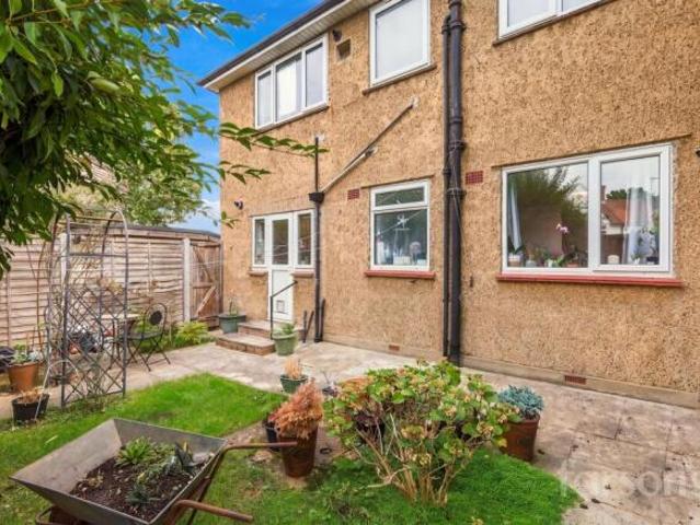 Maisonette for sale in Shenfield, Brentwood