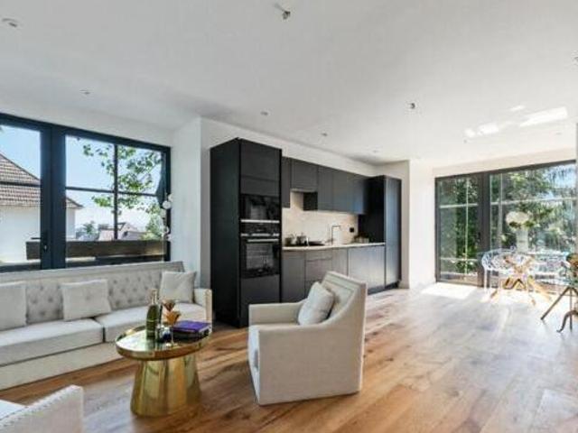 House for sale in Surrey