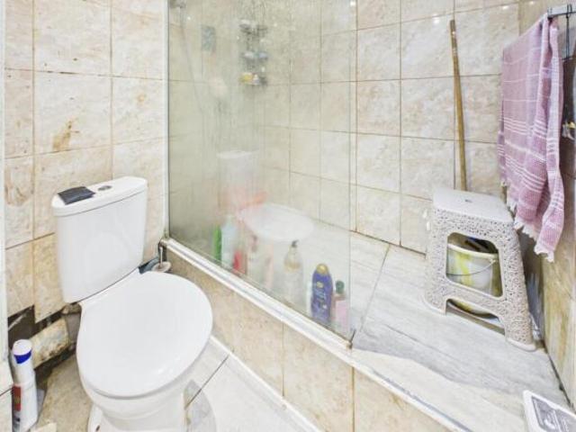 Maisonette for sale in Slough
