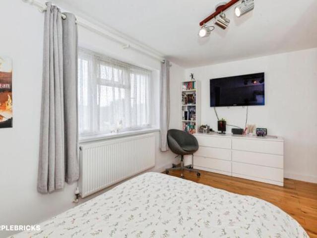 Maisonette for sale in Slough