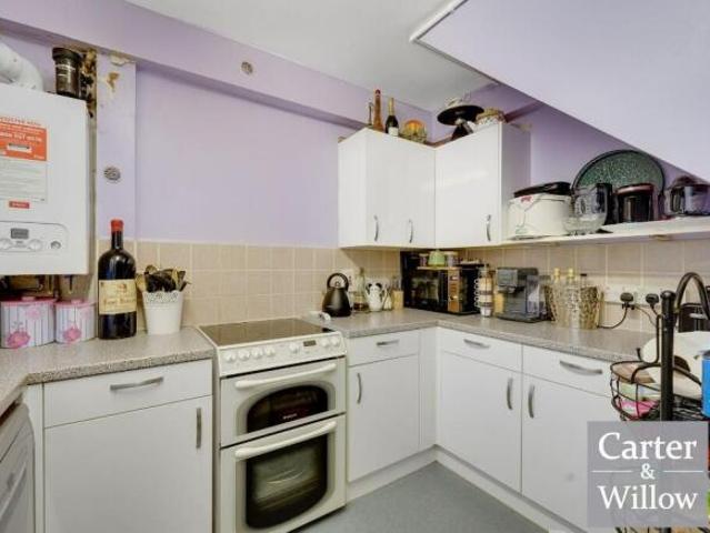 Maisonette for sale in Barking, Greater London