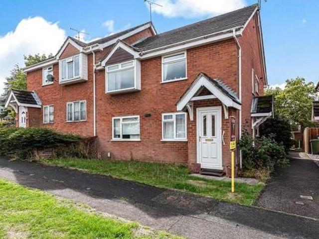 House for rent in Surrey