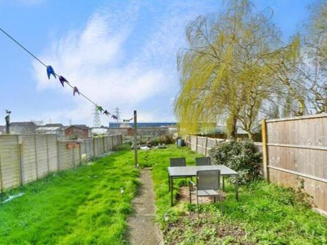 House for sale in Sheerness, Oad Street
