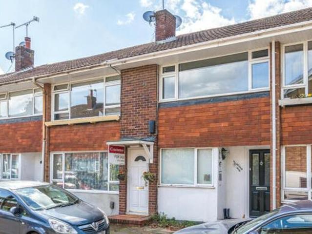 House for sale in Shepperton, Spelthorne