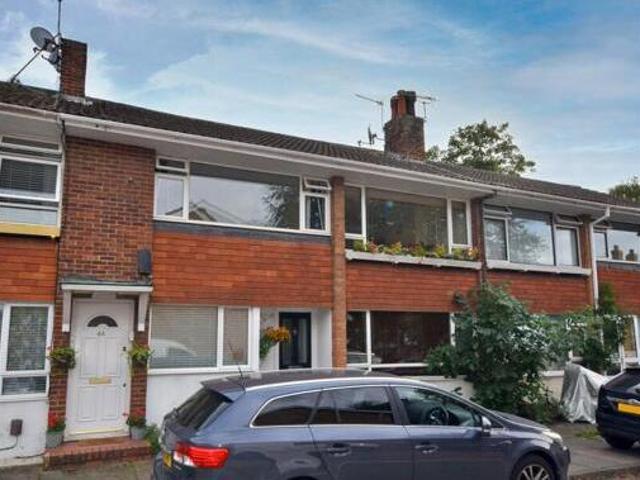 House for sale in Shepperton, Spelthorne
