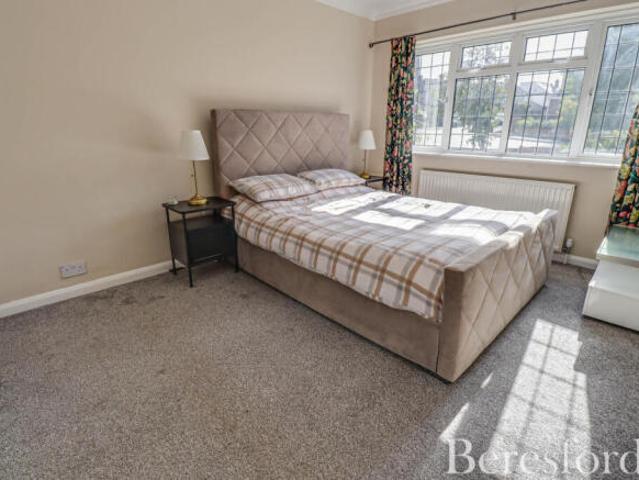 Maisonette for sale in Navestock Side